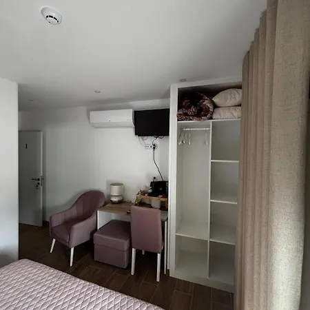 Solar De Sao Pedro Inn Moncao